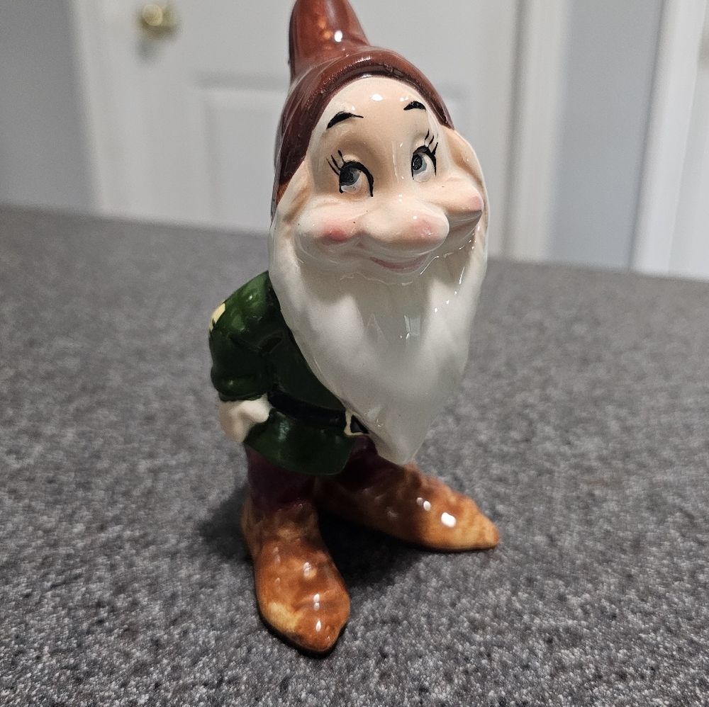 Bashful Disney Ceramic Figure